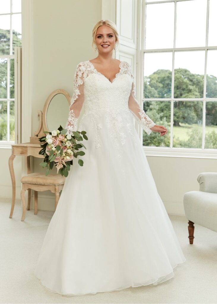 Romantica Silhouette Curvy Gowns